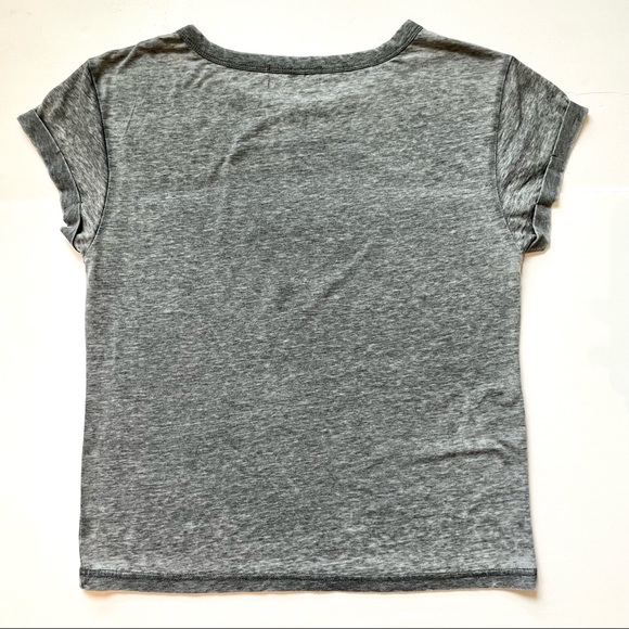 Grey Stonewash LOVE 💗 T - 'Shirt - NWOT Size M - Picture 3 of 3